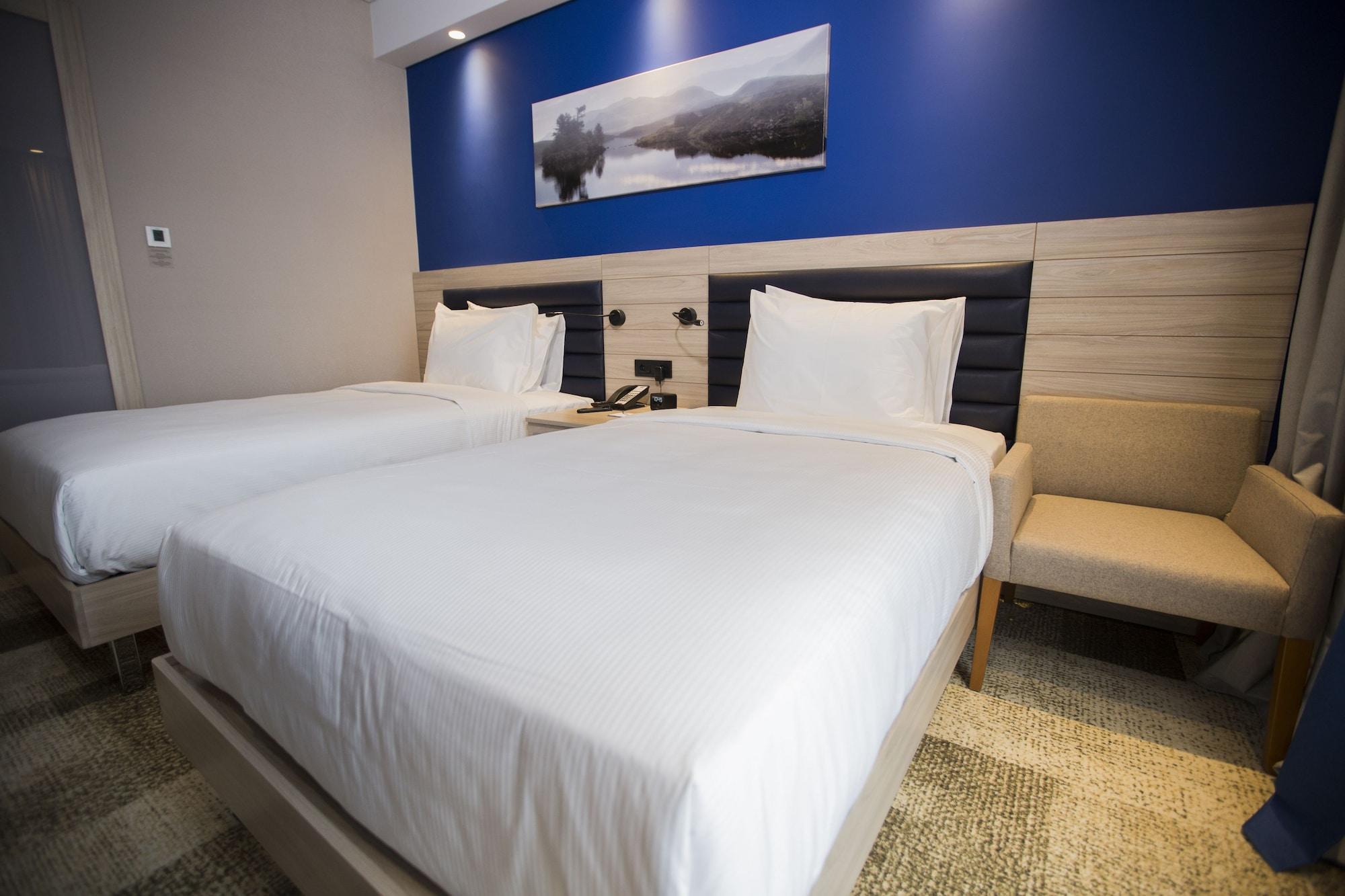 Отель Hampton By Hilton Болу Экстерьер фото