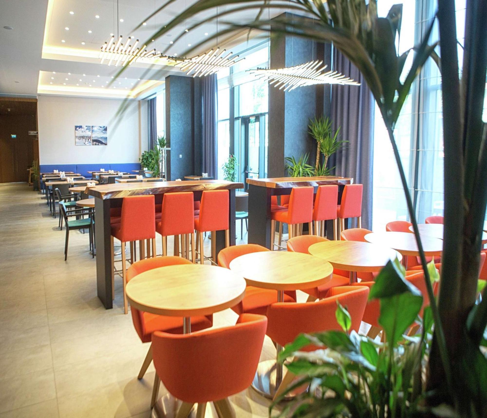 Отель Hampton By Hilton Болу Экстерьер фото