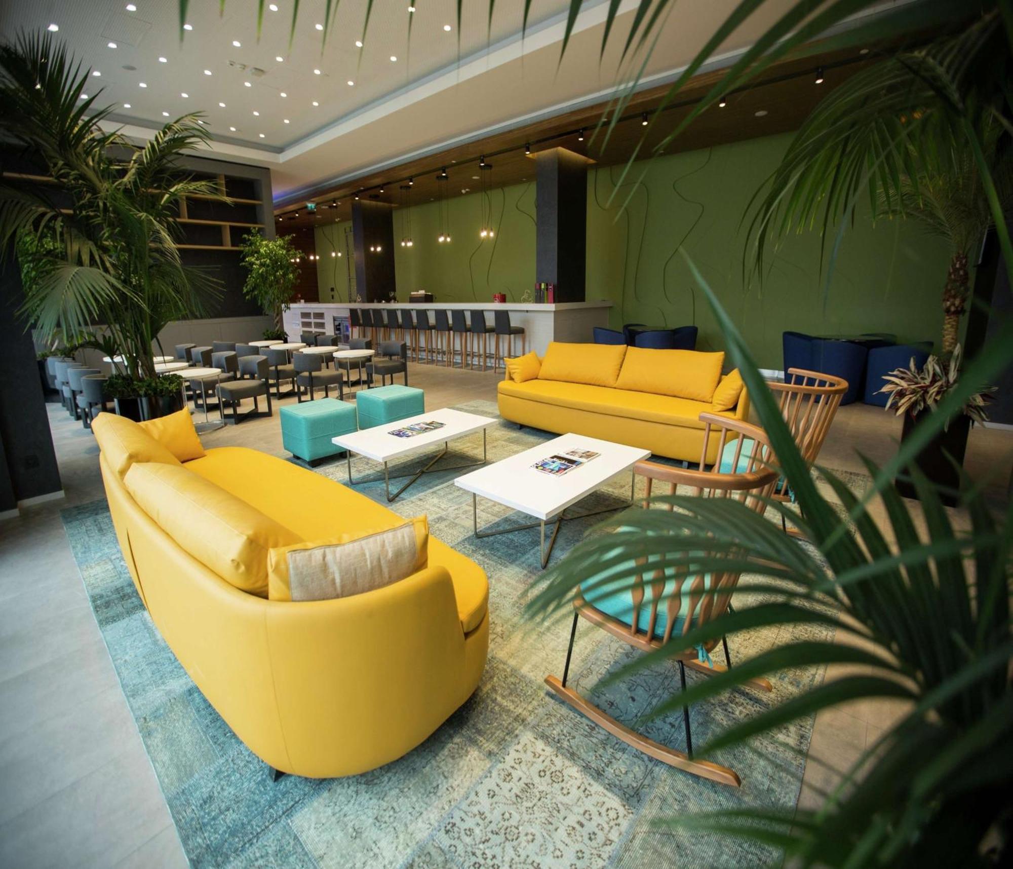 Отель Hampton By Hilton Болу Экстерьер фото