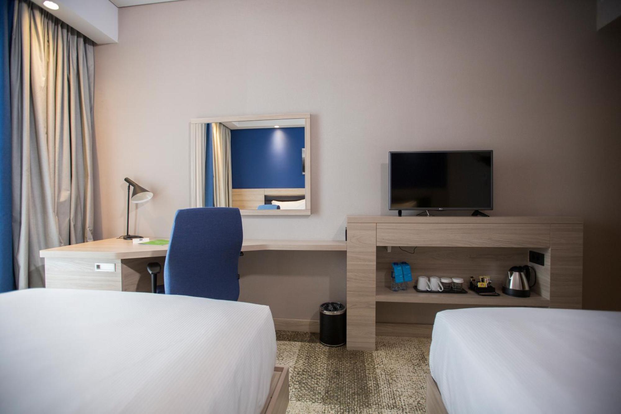Отель Hampton By Hilton Болу Экстерьер фото